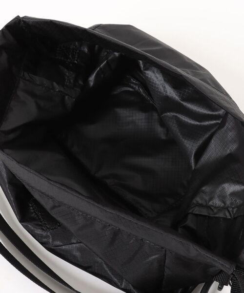 OUTDOOR PRODUCTS(アウトドアプロダクツ)の「【OUTDOOR PRODUCTS / アウトドアプロダクツ】DRAWSTORING BAG ショルダーバッグ(ショルダーバッグ・レディース・ベージュ/ブラック・FREE)」の3枚目の写真