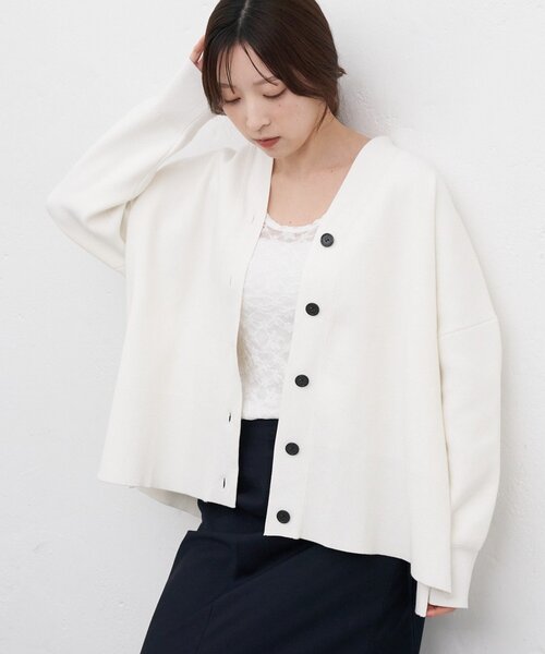 SHENERY（シーナリー）の「コットンスムースカーディガン（カーディガン/ボレロ・レディース・ライトベージュ/オフホワイト/ブルー・FREE）」の2枚目の写真