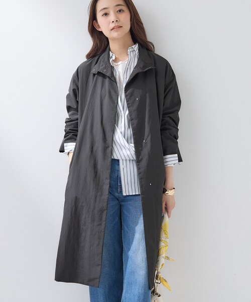 INDIVI（インディヴィ）の「【撥水／軽量】ミニマル スタンドカラーコート（その他アウター・レディース・ブラック/ベージュ/スモーキーグリーン系・40/38/36/15 /13/05/19）」の5枚目の写真
