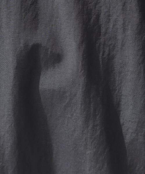 INDIVI（インディヴィ）の「【撥水／軽量】ミニマル スタンドカラーコート（その他アウター・レディース・ブラック/ベージュ/スモーキーグリーン系・40/38/36/15 /13/05/19）」の8枚目の写真