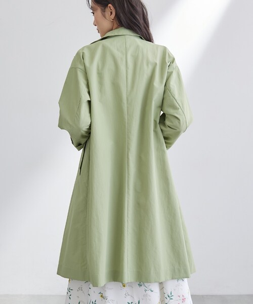 INDIVI（インディヴィ）の「【撥水／軽量】ミニマル スタンドカラーコート（その他アウター・レディース・ブラック/ベージュ/スモーキーグリーン系・40/38/36/15 /13/05/19）」の10枚目の写真