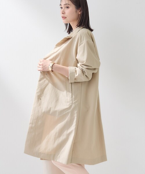 INDIVI（インディヴィ）の「【撥水／軽量】ミニマル スタンドカラーコート（その他アウター・レディース・ブラック/ベージュ/スモーキーグリーン系・40/38/36/15 /13/05/19）」の14枚目の写真