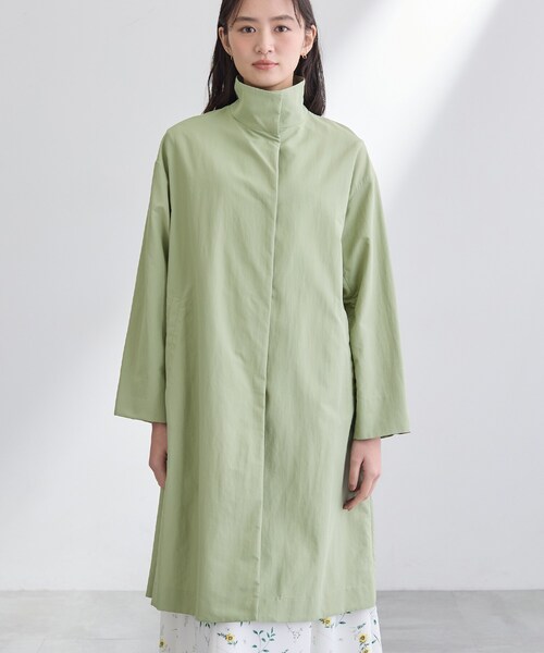 INDIVI（インディヴィ）の「【撥水／軽量】ミニマル スタンドカラーコート（その他アウター・レディース・ブラック/ベージュ/スモーキーグリーン系・40/38/36/15 /13/05/19）」の17枚目の写真