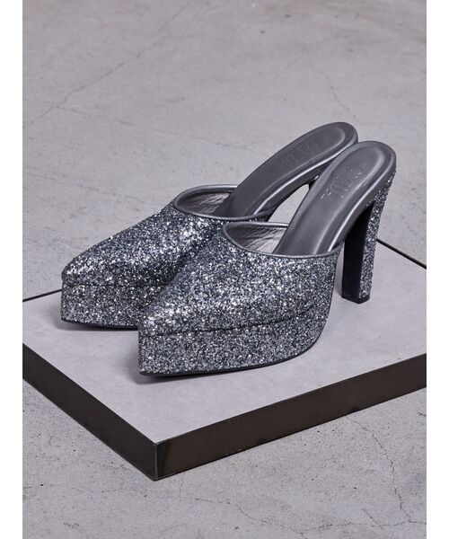 GYDA(ジェイダ)の「GLITTERミュール(パンプス・レディース・グレー/ピンク・LARGE/MEDIUM/SMALL)」の1枚目の写真