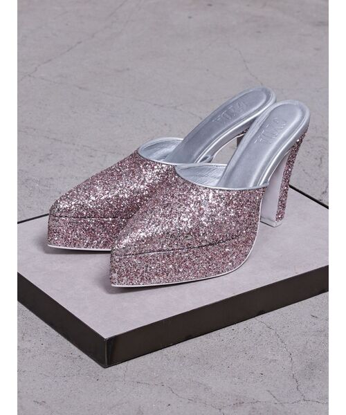 GYDA(ジェイダ)の「GLITTERミュール(パンプス・レディース・グレー/ピンク・LARGE/MEDIUM/SMALL)」の2枚目の写真