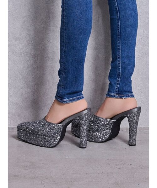 GYDA(ジェイダ)の「GLITTERミュール(パンプス・レディース・グレー/ピンク・LARGE/MEDIUM/SMALL)」の8枚目の写真