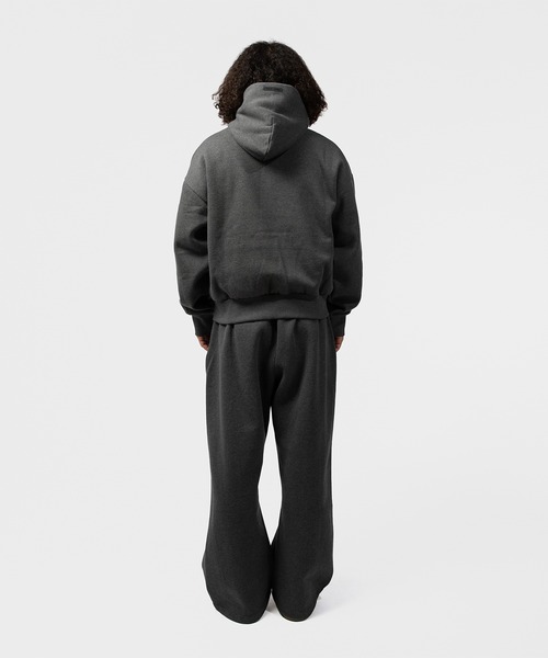 FOG ESSENTIALS(エフオージーエッセンシャルズ)の「ESSENTIALS Classic Hoodie エッセンシャルズ(パーカー・メンズ・グレー系その他・X-LARGE/LARGE/MEDIUM/SMALL)」の8枚目の写真