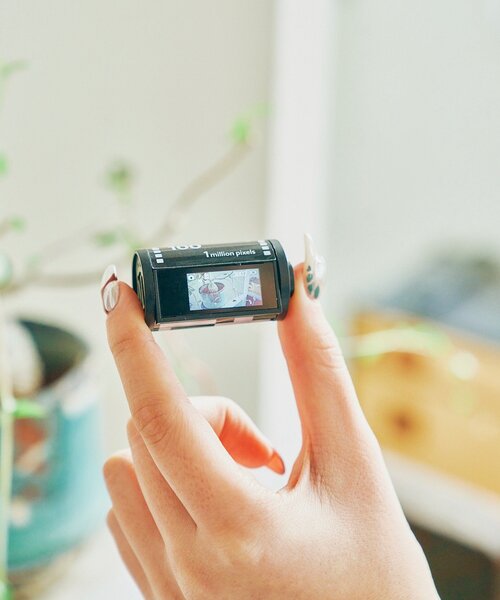 BIRTHDAY BAR(バースデイバー)の「Opt! Neo Film100 フィルム型デジタルカメラ(カメラ/カメラグッズ・レディース・ホワイト/ベージュ/ブラック・0)」の6枚目の写真