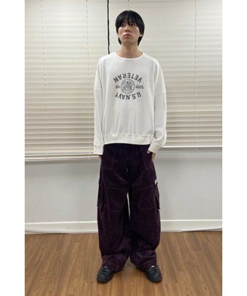 FROM ARLES(フロムアルル)の「クラシックフィット80Sヴィンテージロングスリーブ / USネイビー(Tシャツ/カットソー・メンズ・ホワイト・L/M)」の7枚目の写真