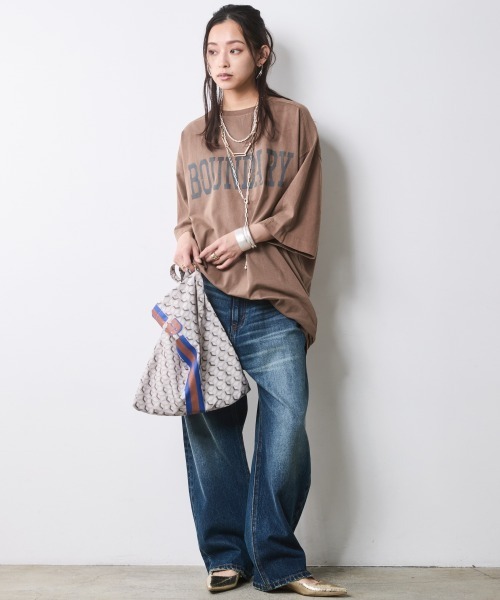 CHIC STYLE(シックスタイル)の「綿100%ロゴプリントチュニックTシャツ<大きいサイズ有>シックスタイル(その他トップス・レディース・チャコール/モカ・5L/4L/3L/LL/L/M)」の18枚目の写真