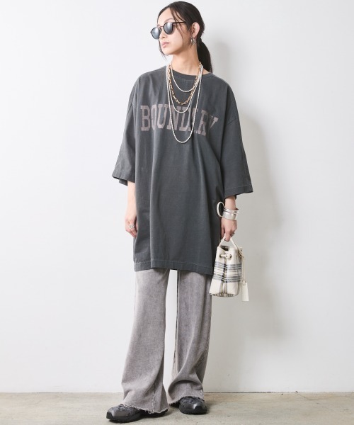 CHIC STYLE(シックスタイル)の「綿100%ロゴプリントチュニックTシャツ<大きいサイズ有>シックスタイル(その他トップス・レディース・チャコール/モカ・5L/4L/3L/LL/L/M)」の9枚目の写真