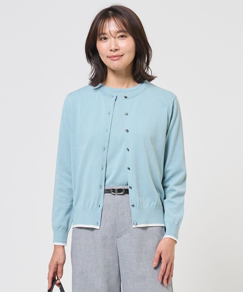 J.PRESS(ジェイプレス)の「【アンサンブル着用可】BASIC HT COTTON クルーネック カーディガン(カーディガン/ボレロ・レディース・ネイビー系/アイボリー系/スカイブルー系/ピンク系・T15/T13)」の2枚目の写真