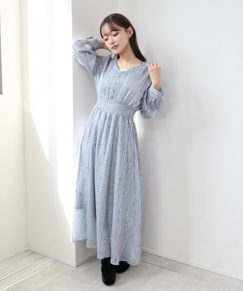 CECIL McBEE(セシルマクビー)の「胸元プリーツワンピース(ワンピース・レディース・ネイビー/ライトグレー・MEDIUM)」の3枚目の写真