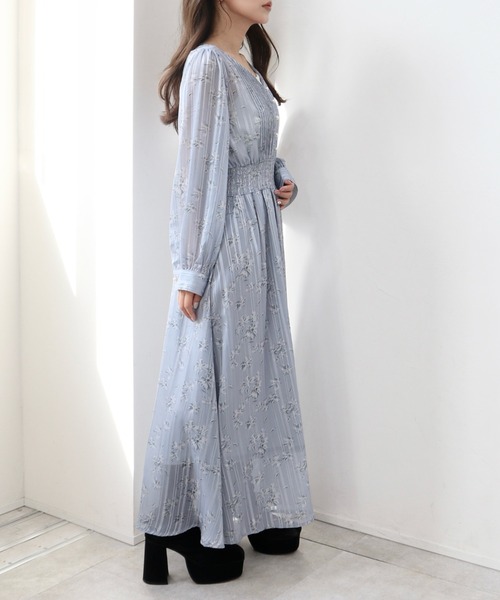 CECIL McBEE(セシルマクビー)の「胸元プリーツワンピース(ワンピース・レディース・ネイビー/ライトグレー・MEDIUM)」の7枚目の写真