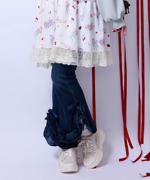 axes femme（アクシーズファム）の「フリルハイウエストデニム（その他パンツ・レディース・インディゴブルー/ケミカルウォッシュ・LARGE/MEDIUM）」の2枚目の写真