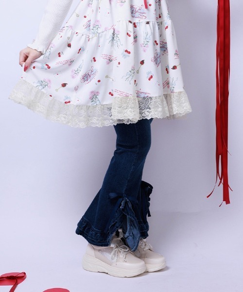 axes femme（アクシーズファム）の「フリルハイウエストデニム（その他パンツ・レディース・インディゴブルー/ケミカルウォッシュ・LARGE/MEDIUM）」の3枚目の写真