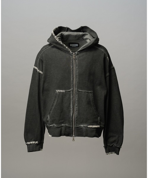 MAISON SPECIAL(メゾンスペシャル)の「《UNISEX》Over-Dye Embroidery Prime-Over Sweat Zip Hoodie/オーバーダイエンブロイダリースウェットプライムオーバーZIPパーカー【MAISON SPECIAL/メゾンスペシャル】(パーカー・メンズ・ブラック/グレイッシュベージュ/カーキ・0/1/2)」の5枚目の写真