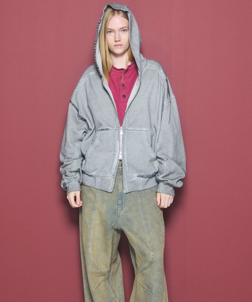 MAISON SPECIAL（メゾンスペシャル）の「《UNISEX》オーバーダイエンブロイダリースウェットプライムオーバーZIPパーカー/Over-Dye Embroidery Prime-Over Sweat Zip Hoodie【MAISON SPECIAL/メゾンスペシャル】（パーカー・メンズ・ブラック/グレイッシュベージュ/カーキ・0/1/2）」の17枚目の写真