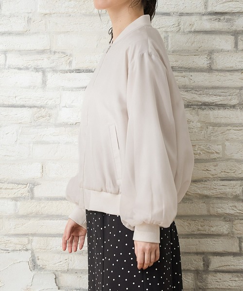 Honeys（ハニーズ）の「シアー重ねブルゾン（ブルゾン・レディース・グレイッシュベージュ/グレイッシュブルー/ブラック/ピンク系・M/LL/L/3L/S）」の21枚目の写真