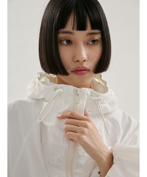 emmi（エミ）の「ビッグフォルムフーディーブルゾン（ブルゾン・レディース・オフホワイト/ブラック/レッド/ホワイト・F）」の17枚目の写真