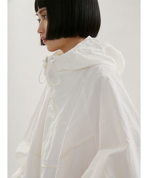 emmi（エミ）の「ビッグフォルムフーディーブルゾン（ブルゾン・レディース・オフホワイト/ブラック/レッド/ホワイト・F）」の18枚目の写真