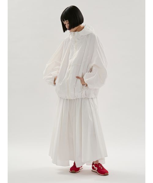 emmi（エミ）の「ビッグフォルムフーディーブルゾン（ブルゾン・レディース・オフホワイト/ブラック/レッド/ホワイト・F）」の22枚目の写真