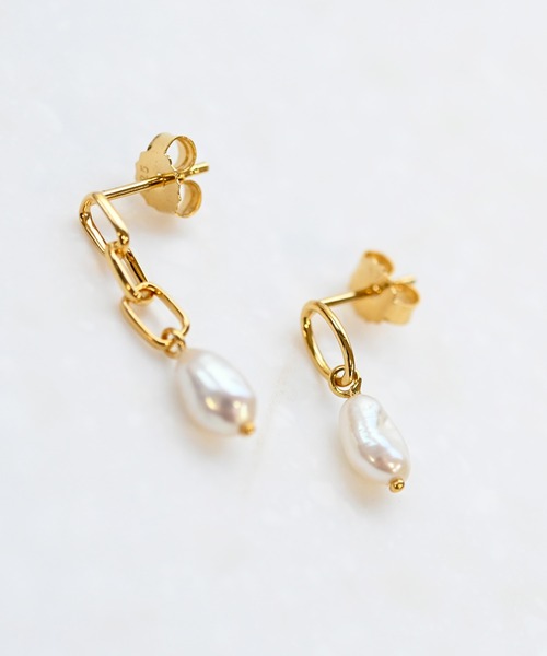 sowi(ソーイ)の「シルバー925 リンクチェーン×パール アシンメトリーピアス(ピアス(両耳用)・レディース・ゴールド・フリ-)」の3枚目の写真