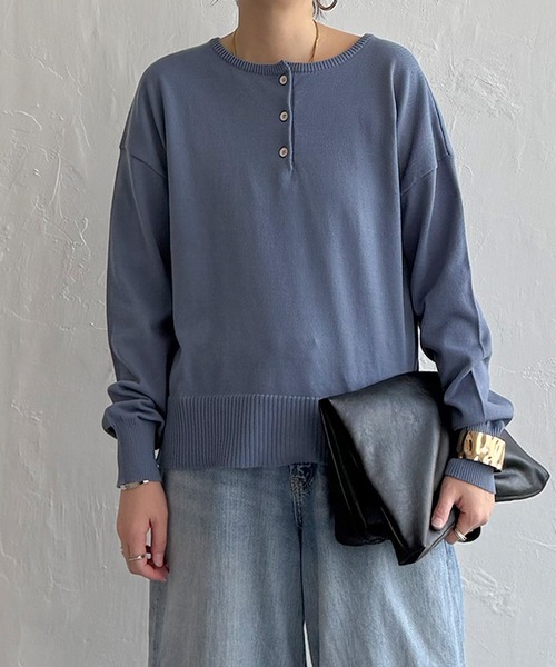 LBC（エルビーシー）の「コットンタッチ2WAYヘンリーニット（ニット/セーター・レディース・ピンク/オフホワイト/グリーン/ブルー・L/M）」の21枚目の写真