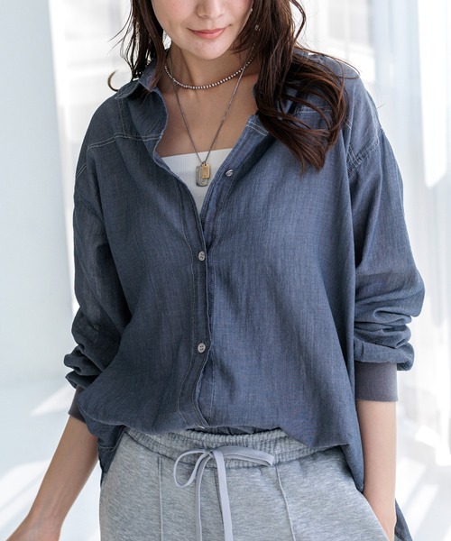 BELLUNA PLUS(ベルーナ)の「柔らかシアーデニムシャツ(シャツ/ブラウス・レディース・サックスブルー/ブルー・LARGE/MEDIUM/X-LARGE)」の10枚目の写真