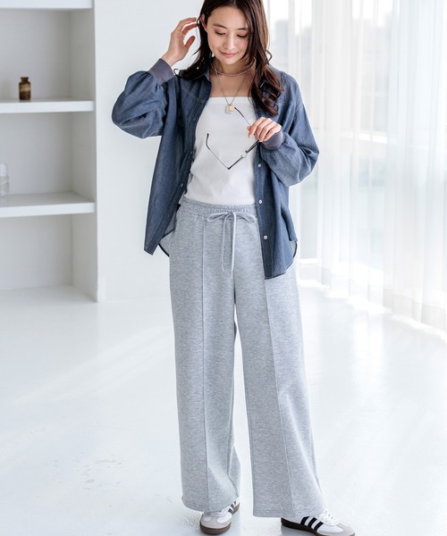 BELLUNA PLUS(ベルーナ)の「柔らかシアーデニムシャツ(シャツ/ブラウス・レディース・サックスブルー/ブルー・LARGE/MEDIUM/X-LARGE)」の12枚目の写真