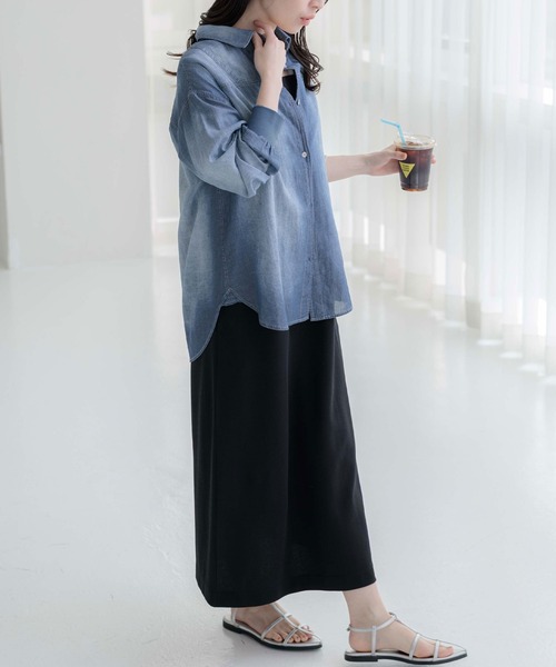 BELLUNA PLUS(ベルーナ)の「柔らかシアーデニムシャツ(シャツ/ブラウス・レディース・サックスブルー/ブルー・LARGE/MEDIUM/X-LARGE)」の16枚目の写真