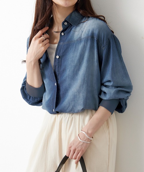 BELLUNA PLUS(ベルーナ)の「柔らかシアーデニムシャツ(シャツ/ブラウス・レディース・サックスブルー/ブルー・LARGE/MEDIUM/X-LARGE)」の22枚目の写真