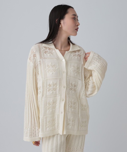 LEPSIM（レプシィム）の「クロシェカーディガン　639439（カーディガン/ボレロ・レディース・オフホワイト/ブラック・FREE）」の4枚目の写真