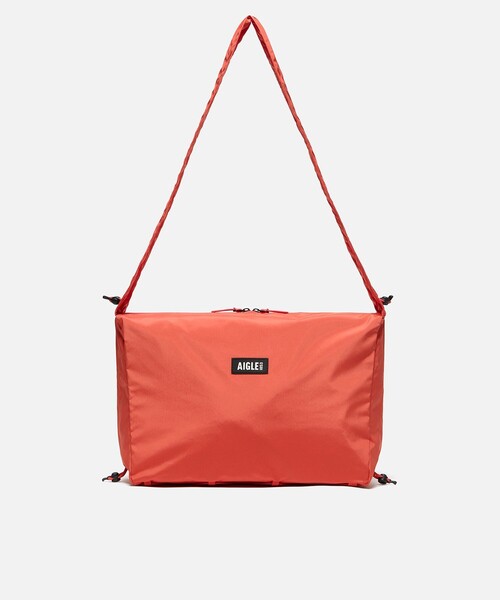 AIGLE（エーグル）の「撥水 ライト＆コンパクト ショルダーバッグ 10L（ショルダーバッグ・レディース・オレンジ/ホワイト/ダークネイビー・FREE）」の5枚目の写真