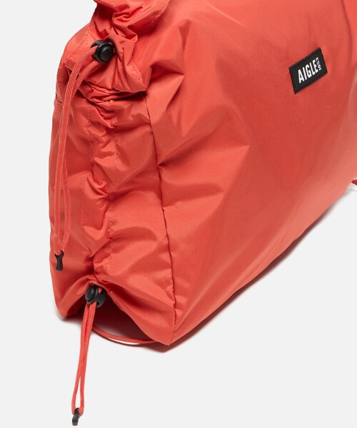 AIGLE（エーグル）の「撥水 ライト＆コンパクト ショルダーバッグ 10L（ショルダーバッグ・レディース・オレンジ/ホワイト/ダークネイビー・FREE）」の16枚目の写真