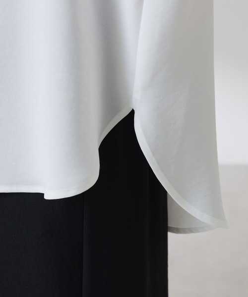 COLLAGE GALLARDAGALANTE(コラージュガリャルダガランテ)の「袖アレンジジョーゼットロゴT(Tシャツ/カットソー・レディース・レモンイエロー/オフホワイト/ネイビー・FREE)」の11枚目の写真