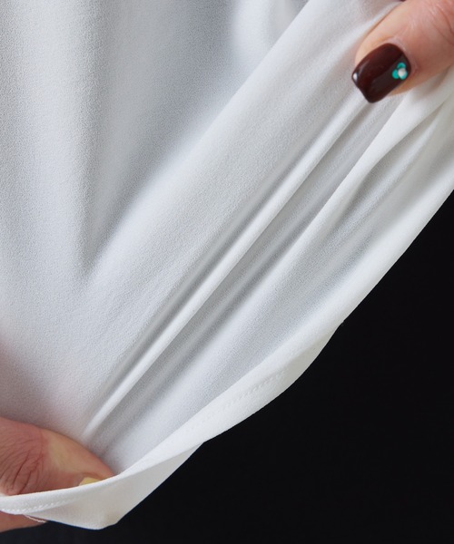 COLLAGE GALLARDAGALANTE(コラージュガリャルダガランテ)の「袖アレンジジョーゼットロゴT(Tシャツ/カットソー・レディース・レモンイエロー/オフホワイト/ネイビー・FREE)」の12枚目の写真