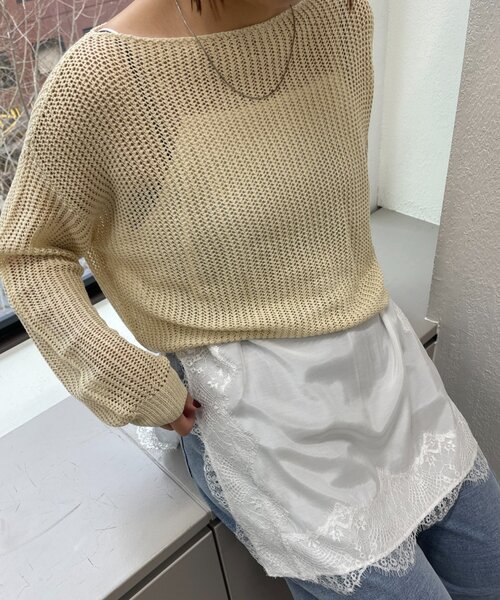 Omekashi(オメカシ)の「スリットレースキャミソール(キャミソール・レディース・ライトグレー/オフホワイト/ブラック/ベージュ・FREE)」の2枚目の写真