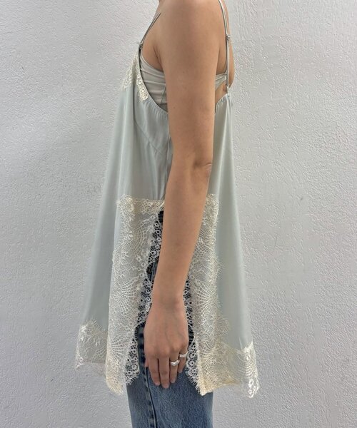 Omekashi(オメカシ)の「スリットレースキャミソール(キャミソール・レディース・ライトグレー/オフホワイト/ブラック/ベージュ・FREE)」の13枚目の写真