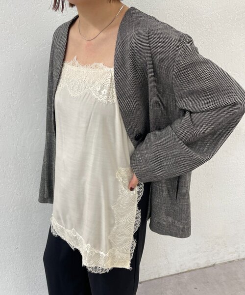 Omekashi(オメカシ)の「スリットレースキャミソール(キャミソール・レディース・ライトグレー/オフホワイト/ブラック/ベージュ・FREE)」の20枚目の写真