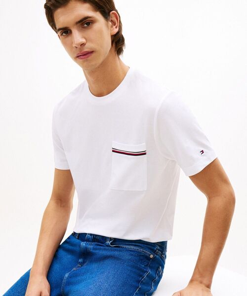 TOMMY HILFIGER(トミーヒルフィガー)の「GLOBAL STRIPE PIQUE POCKET TEE(Tシャツ/カットソー・メンズ・レッド/ホワイト/マルチ・LARGE/MEDIUM/X-LARGE/SMALL)」の14枚目の写真