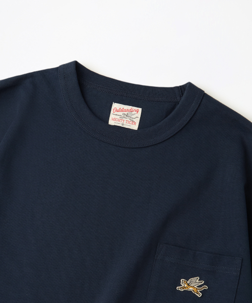 OUTSTANDING(アウトスタンディング)の「MIGHTY TIGER LOGO POCKET TEE_NAVY(Tシャツ/カットソー・レディース・その他・SMALL/MEDIUM/LARGE)」の3枚目の写真