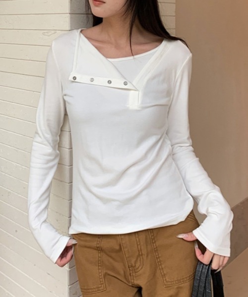 Vipoa（ヴィポア）の「button layered tee（Tシャツ/カットソー・レディース・グレー/ブラック/ホワイト・FREE）」の2枚目の写真