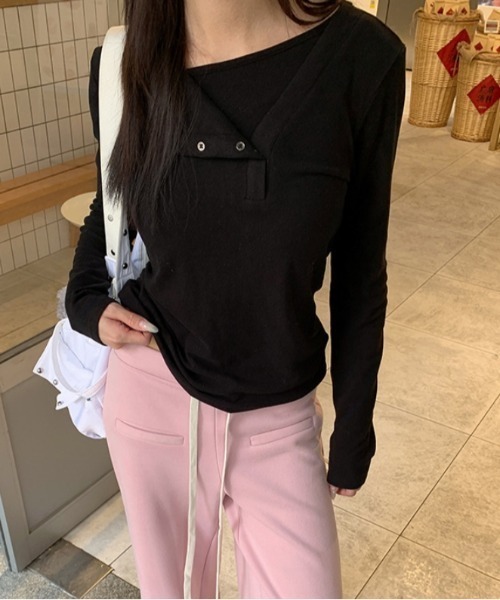 Vipoa（ヴィポア）の「button layered tee（Tシャツ/カットソー・レディース・グレー/ブラック/ホワイト・FREE）」の3枚目の写真
