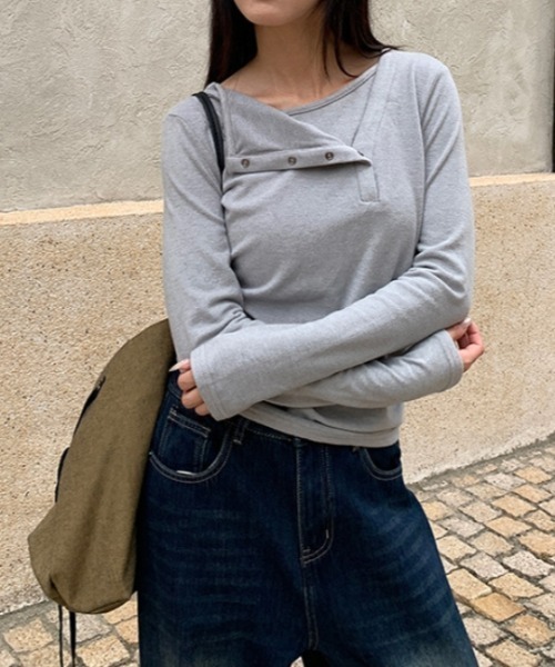 Vipoa（ヴィポア）の「button layered tee（Tシャツ/カットソー・レディース・グレー/ブラック/ホワイト・FREE）」の8枚目の写真
