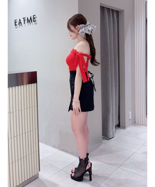EATME(イートミー)の「シングルリボンオフショルTOP(Tシャツ/カットソー・レディース・レッド/ブラック/アイボリー/グレー・FREE)」の10枚目の写真