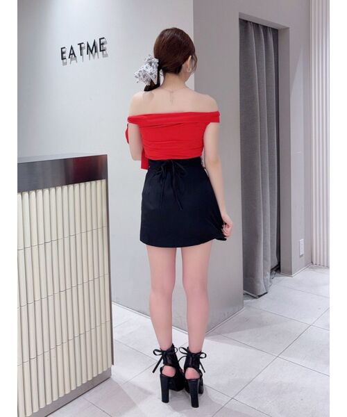 EATME(イートミー)の「シングルリボンオフショルTOP(Tシャツ/カットソー・レディース・レッド/ブラック/アイボリー/グレー・FREE)」の11枚目の写真