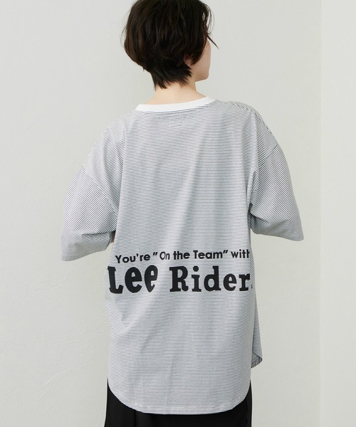 Lee(リー)の「Lee/リー ラウンドヘム ショートスリーブTシャツ(Tシャツ/カットソー・レディース・その他1/その他2/ホワイト/ブラック/その他/レッド・SMALL/MEDIUM)」の2枚目の写真