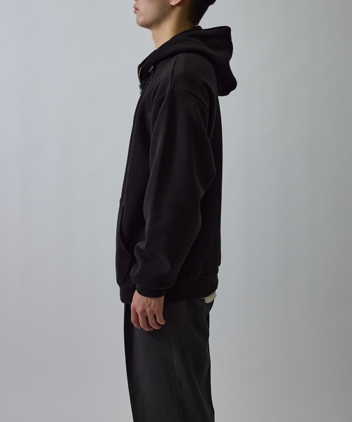 le cercle ADAM ET ROPE'(ルセルクルアダムエロペ)の「スポンディッシュカノコジップパーカー(パーカー・メンズ・ベージュ系その他/ブラック・M/LL/L)」の9枚目の写真