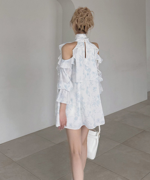 ROYAL PARTY（ロイヤルパーティー）の「【ONLINE限定カラーあり】リボン付コールドショルダーブラウスセットアップ（シャツ/ブラウス・レディース・その他/ブラック/オフホワイト/ピンク・FREE）」の6枚目の写真